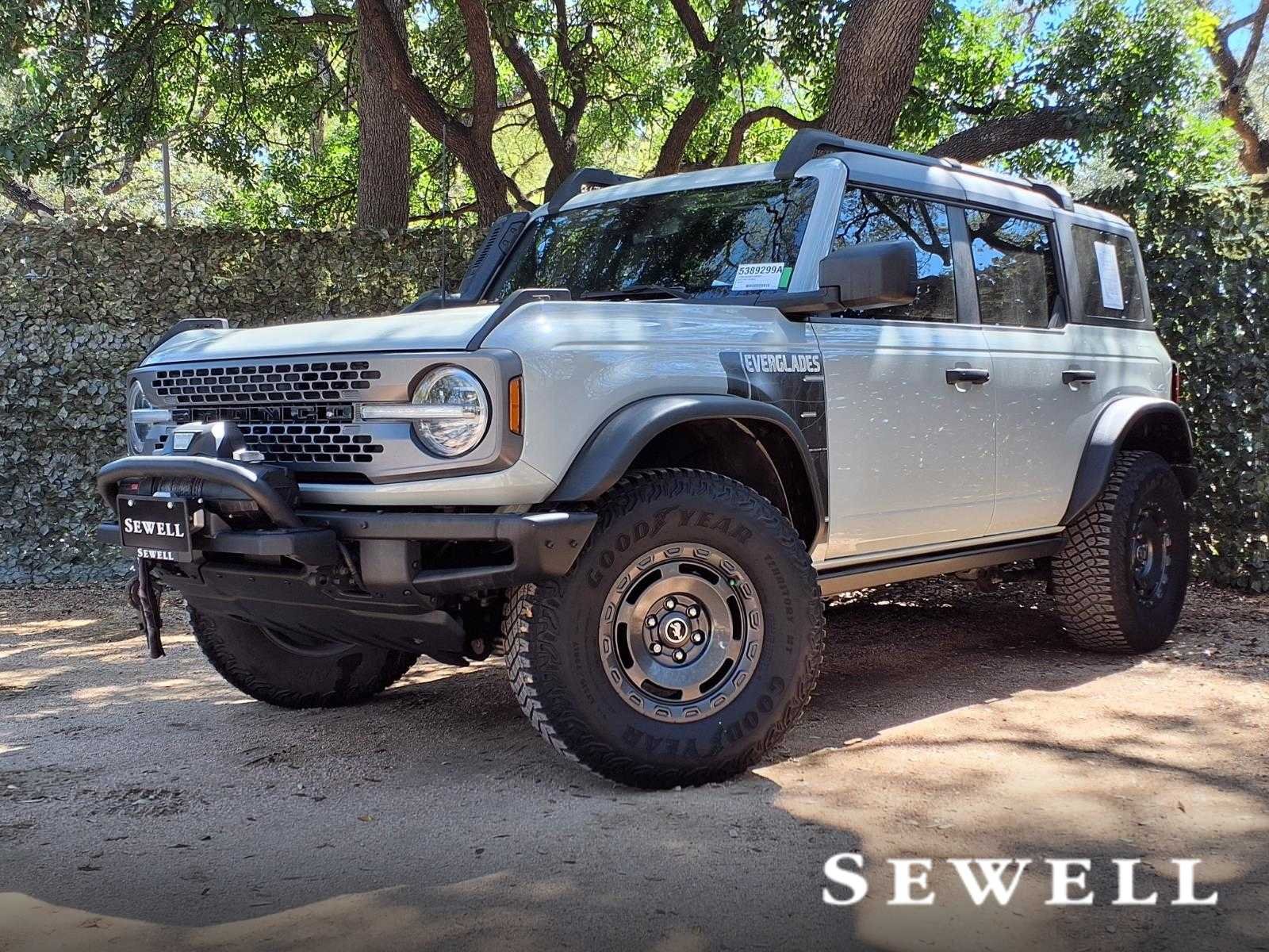 2023 Ford Bronco 4-Door Everglades
