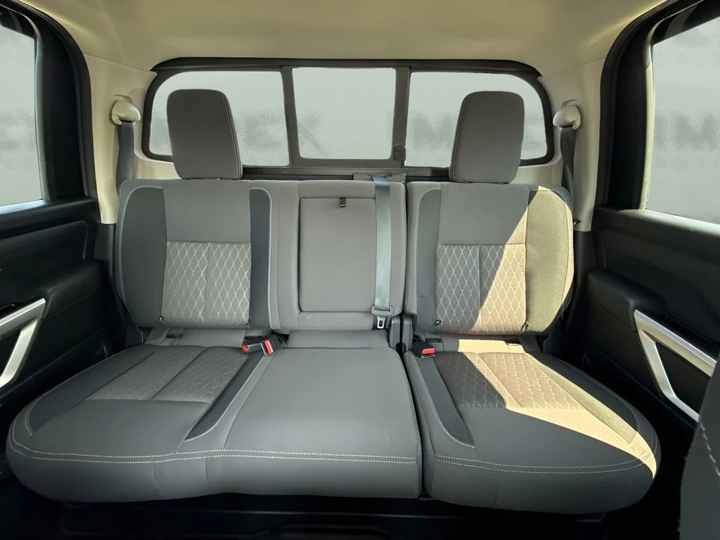 Used 2024 Gray Nissan SV image 6