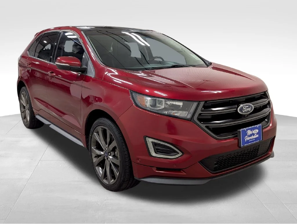 Used 2016 Red Ford Sport image 18