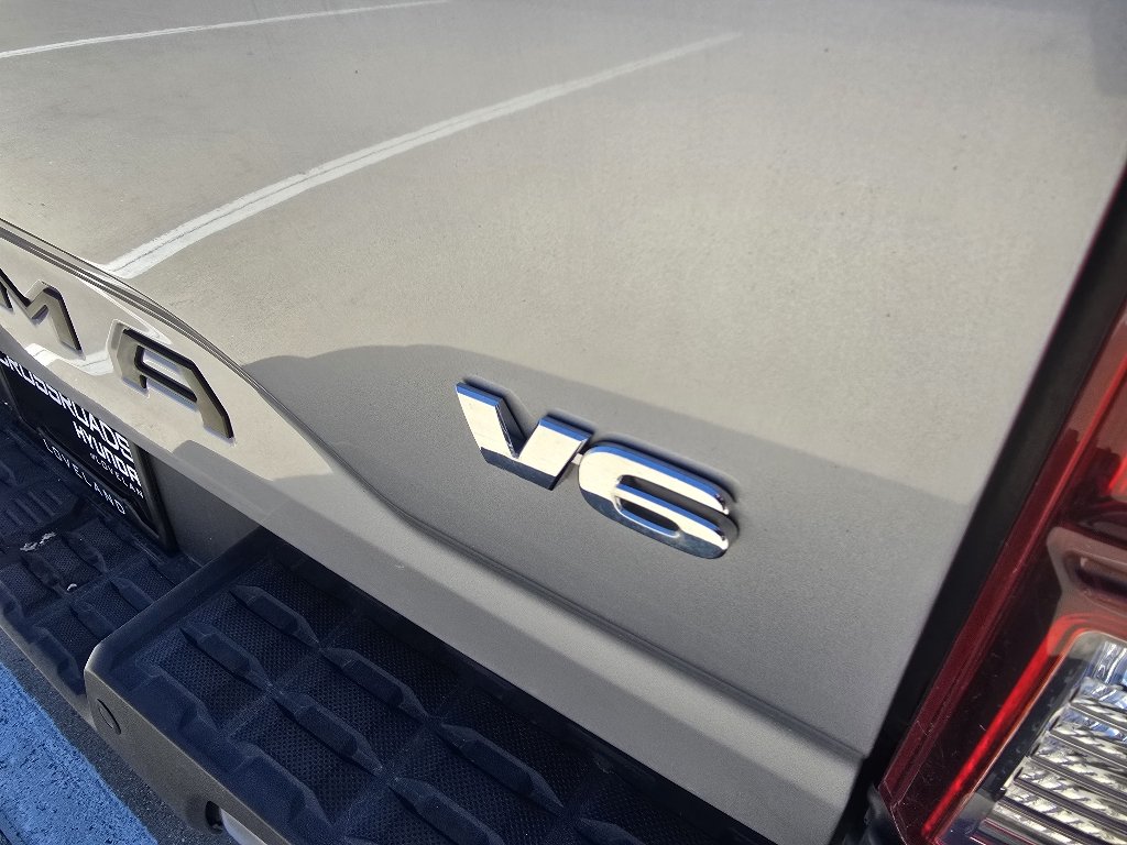 Used 2020 Silver Sky Metallic Toyota SR5 image 11