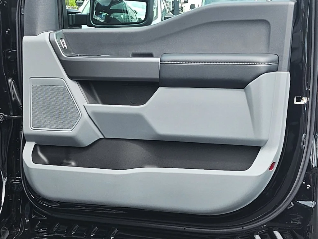 New 2027 Agate Black Metallic Ford F-250® XL image 33