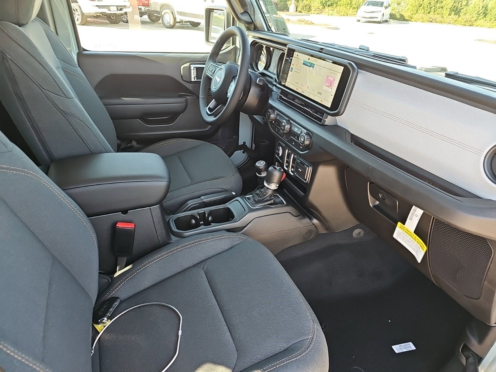 New 2027 Earl Clearcoat Jeep Sport S image 9
