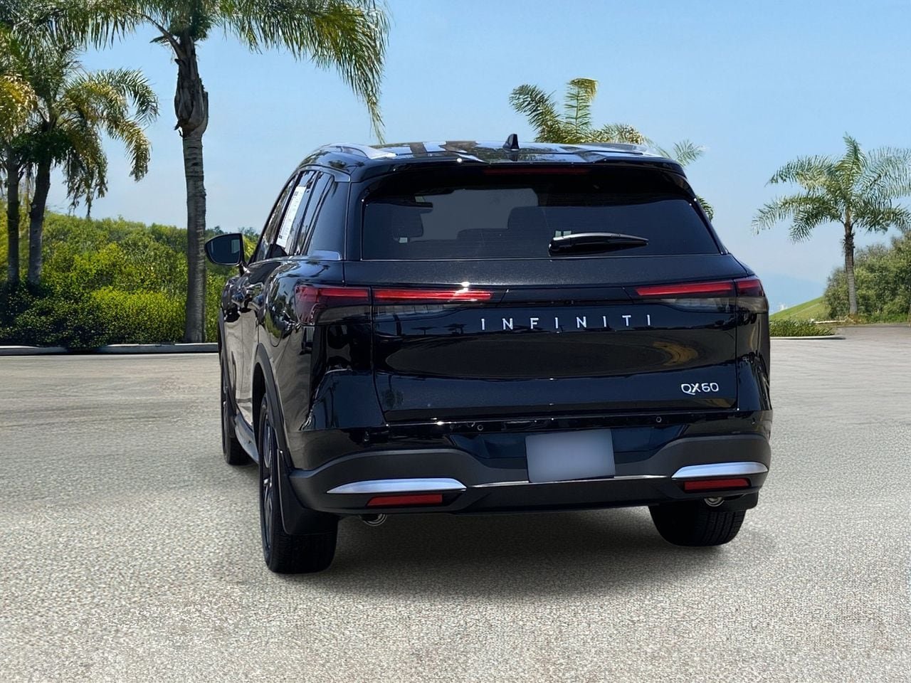 Certified Used 2026 Mineral Black INFINITI LUXE image 4