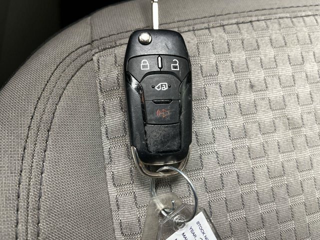 Used 2023 Silver Ford XLT image 19