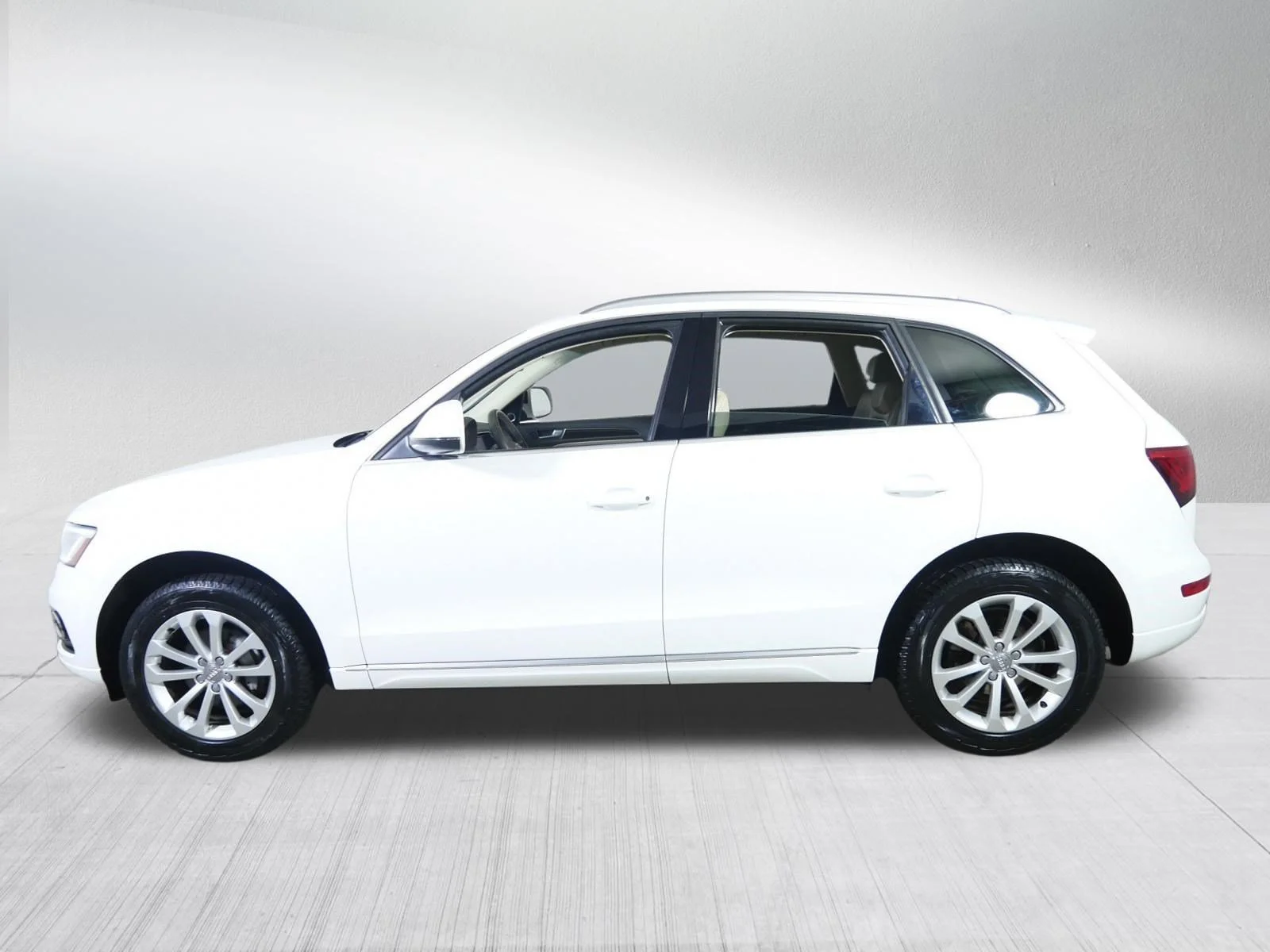 Used 2014 Ibis White Audi Premium Plus image 4