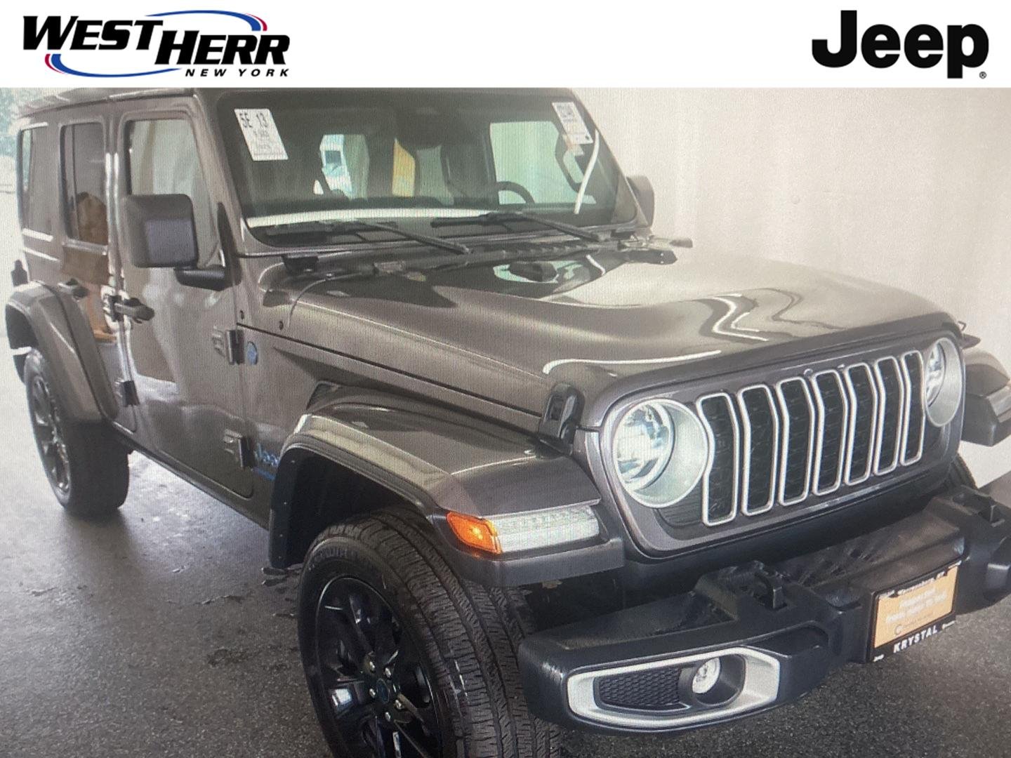 Used 2025 Granite Crystal Metallic Clearcoat Jeep Sahara image 1