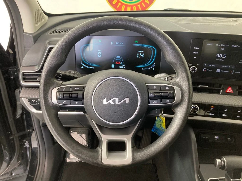 Used 2025 Black Kia LX image 10
