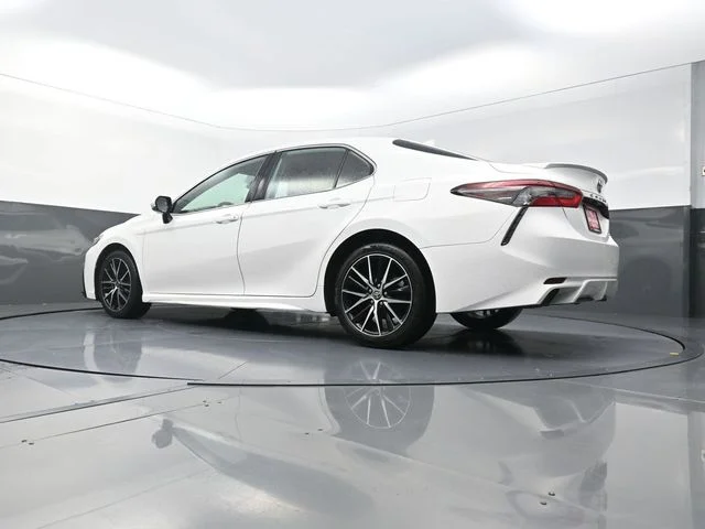 Used 2024 White Toyota SE image 34