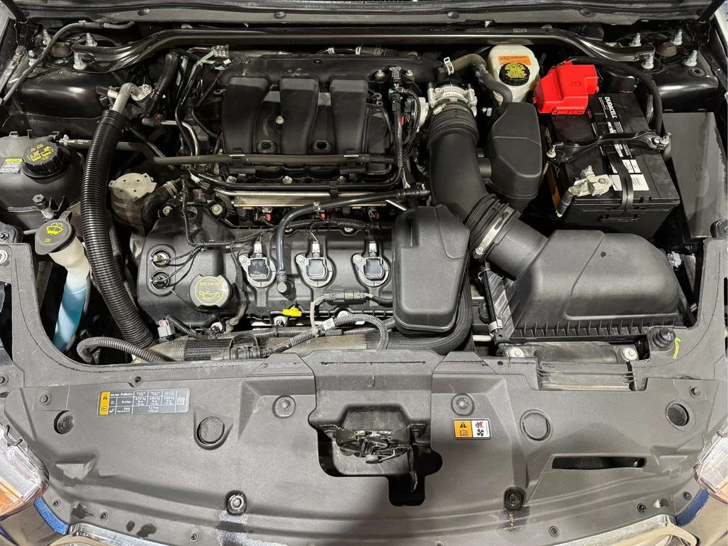 Used 2017 Blue Jeans Metallic Ford SEL image 24