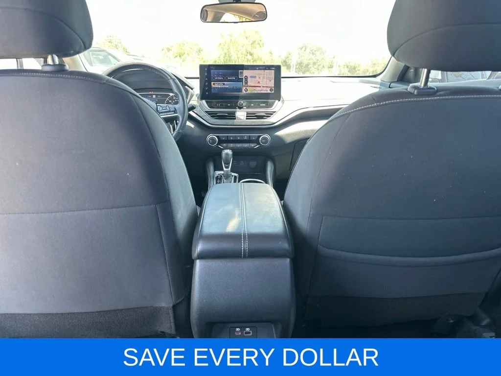 Used 2024 White Nissan 2.5 SV image 18