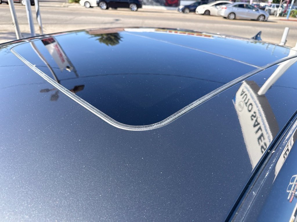 Used 2014 Gray Cadillac Luxury image 9