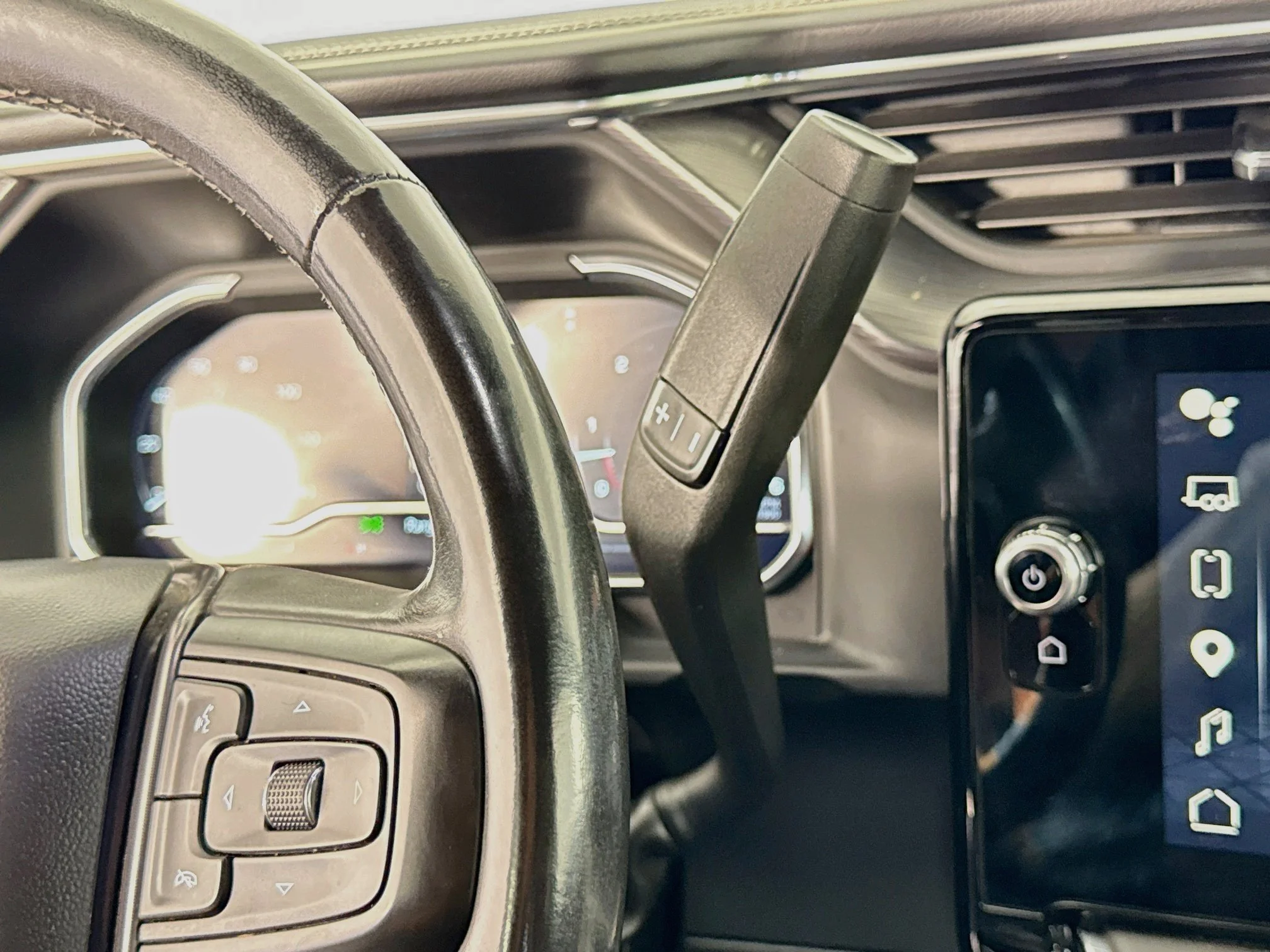 Used 2024 Onyx Black GMC Denali Ultimate image 19