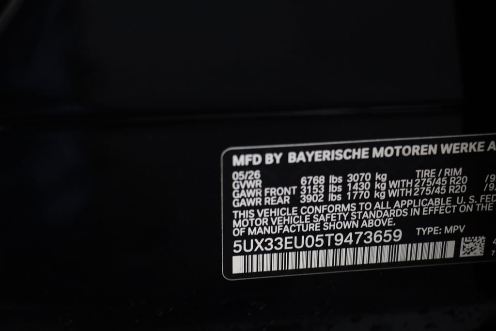New 2026 Black Sapphire Metallic BMW M60i image 25
