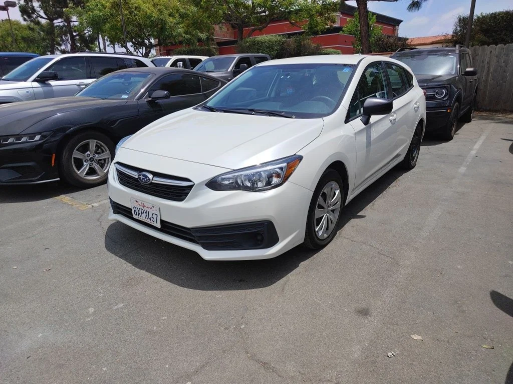 Used 2021 White Subaru Base image 16