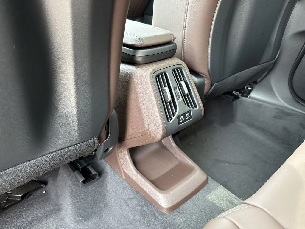 Certified Used 2025 Green BMW xDrive28i image 29