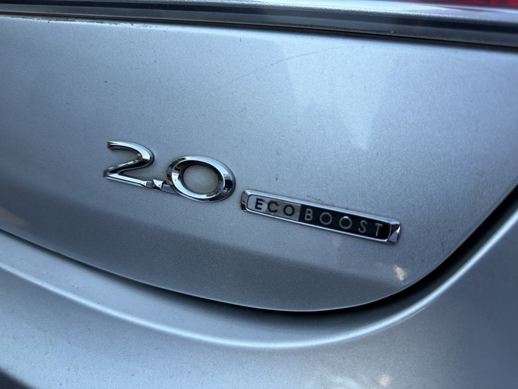 Used 2013 Ingot Silver Lincoln Base image 6