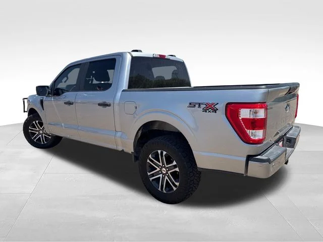 Used 2022 Silver Ford XL image 5