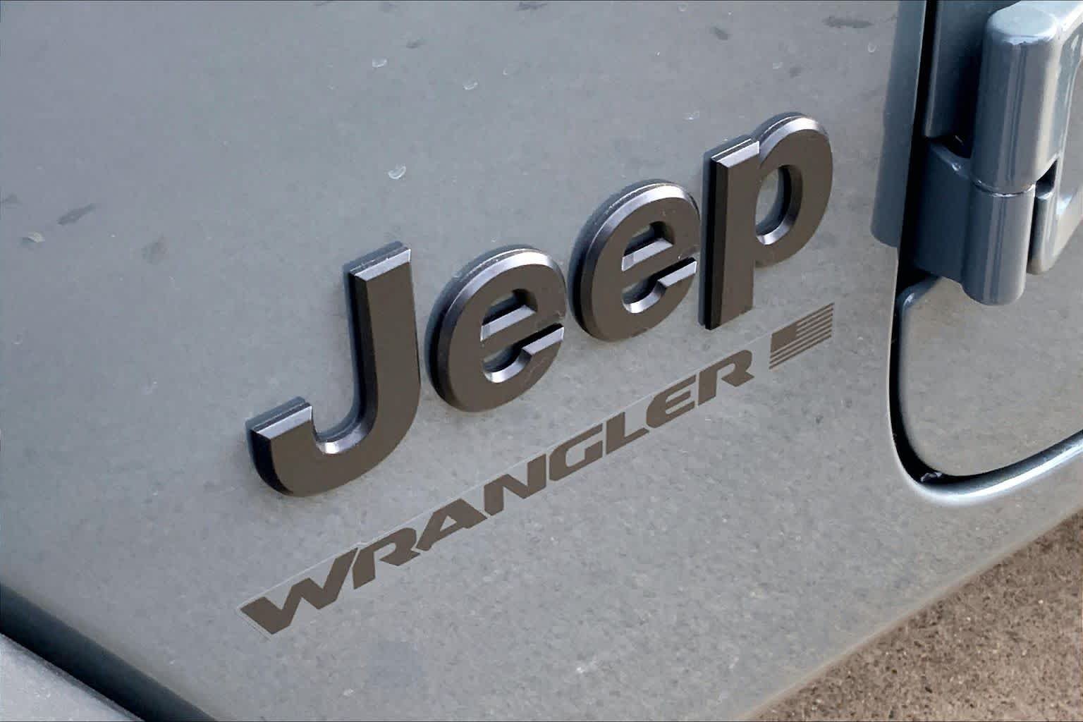 New 2026 Anvil Clear-Coat Exterior Paint Jeep Sport S image 15