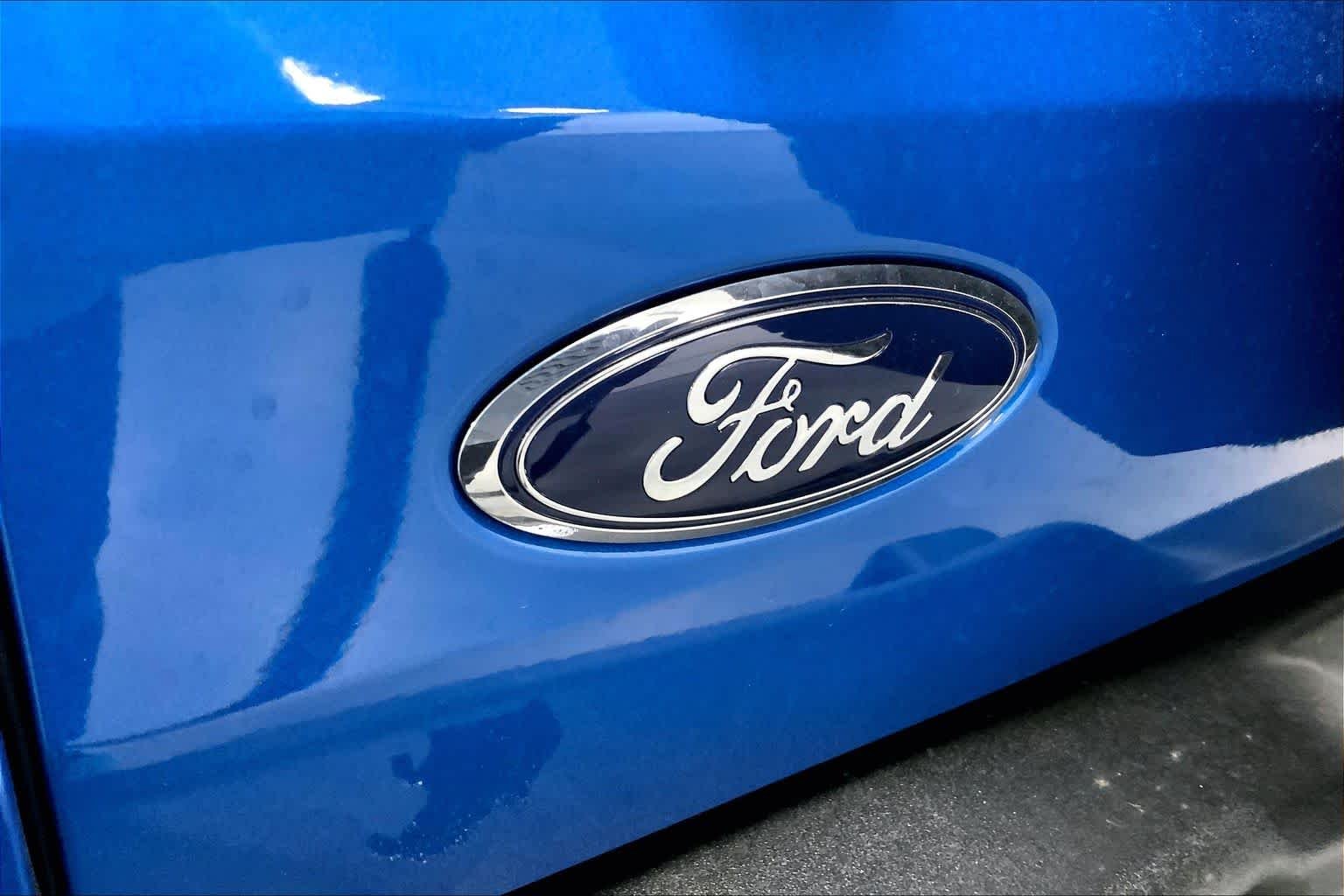 New 2025 Velocity Blue Metallic Ford Big Bend® image 12