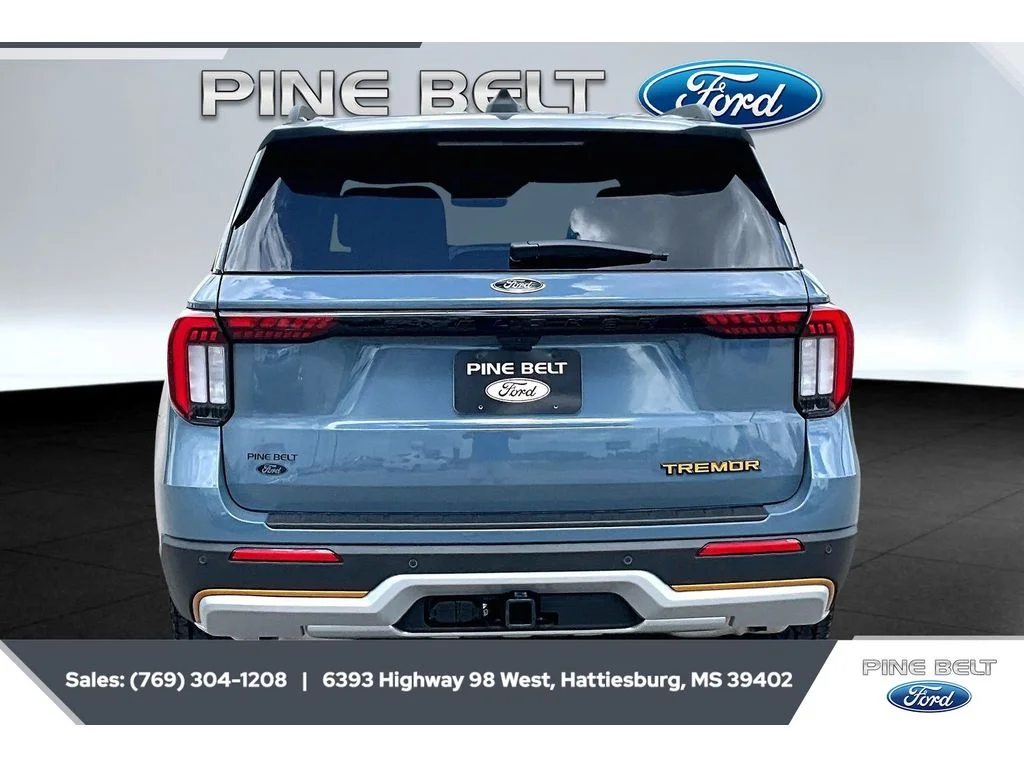 New 2026 Vapor Blue Metallic Ford Tremor® image 4