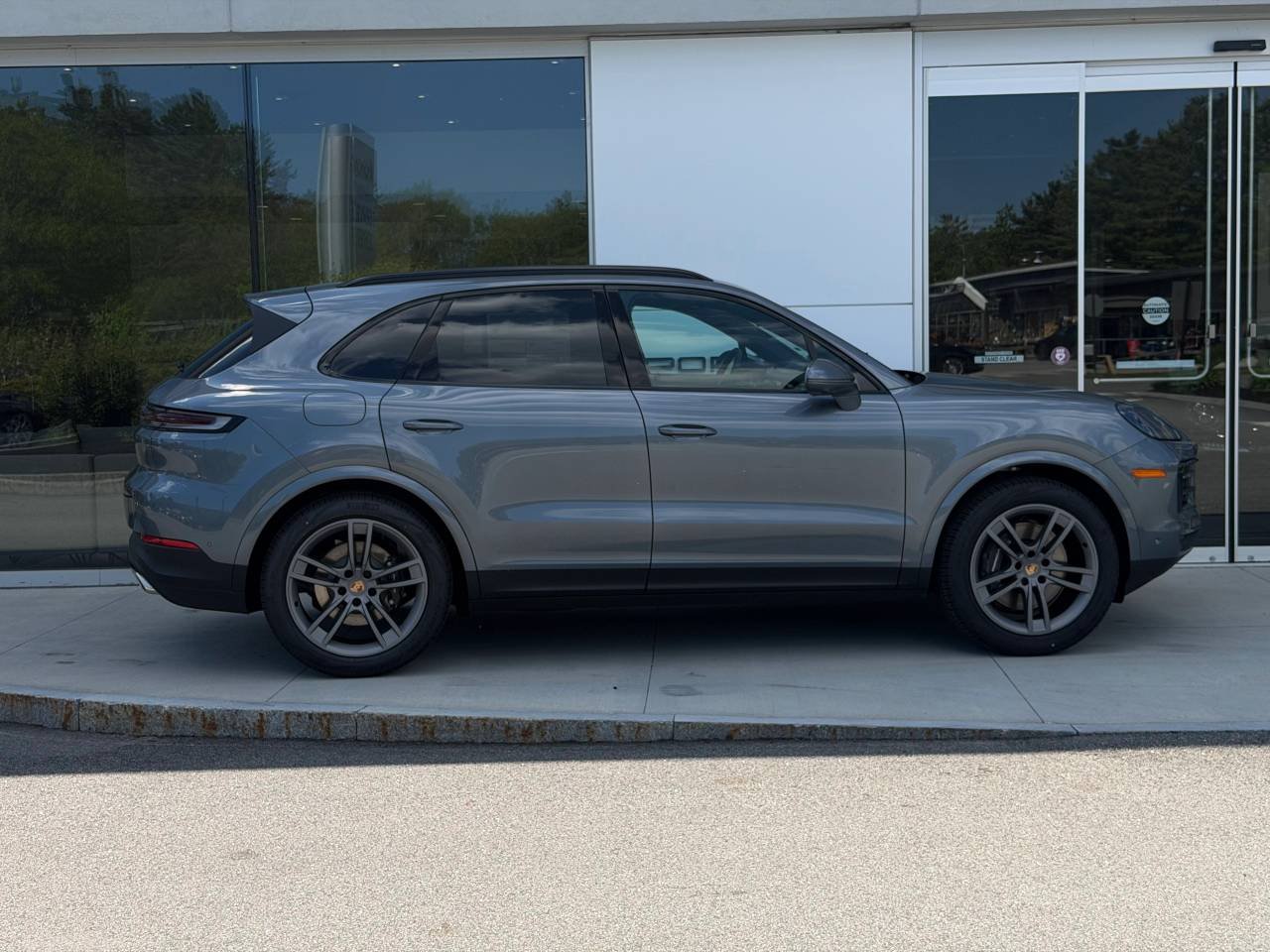 2026 Porsche Cayenne Base - Photo 6