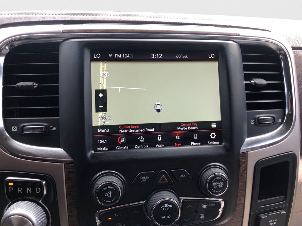 Used 2018 Black Ram Laramie image 12