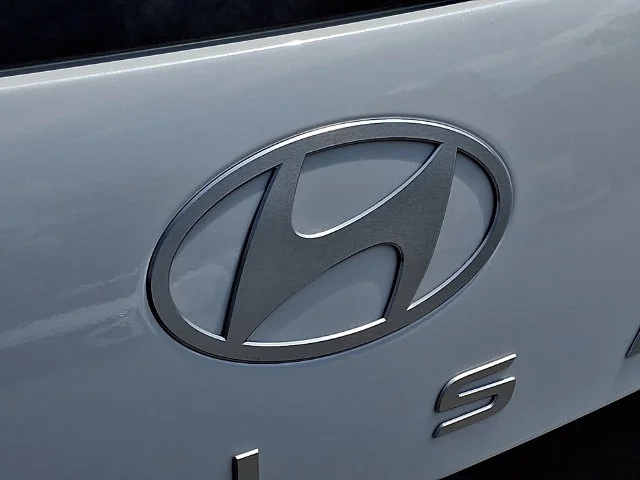 New 2026 White Hyundai SEL image 21