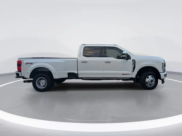 Used 2024 White Ford Platinum image 2