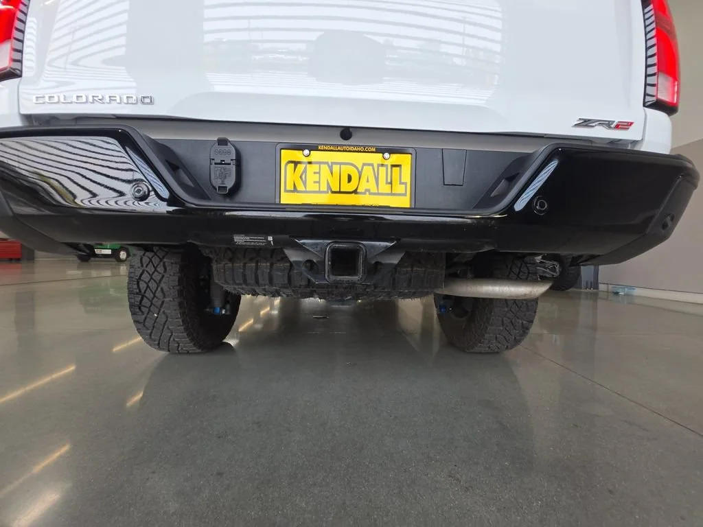 Used 2024 Summit White Chevrolet ZR2 image 27