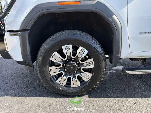 Certified Used 2025 Summit White GMC Denali image 31