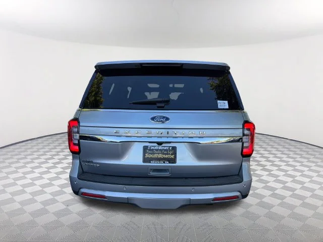 Used 2024 Silver Ford Limited image 6
