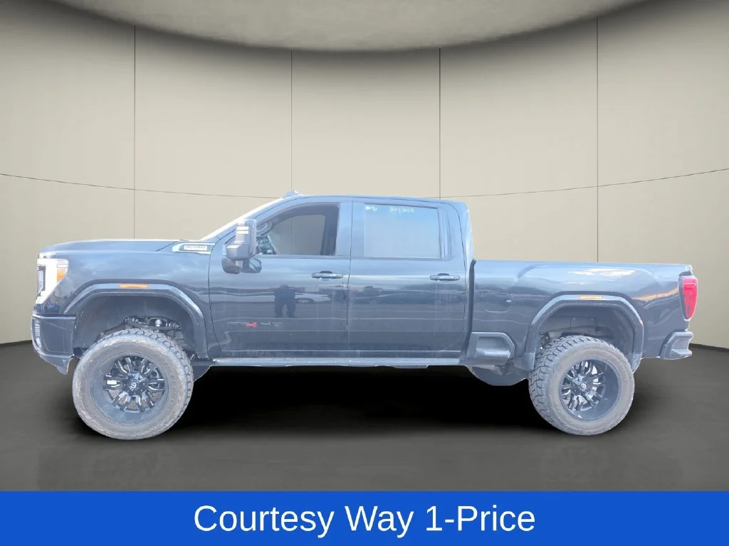 Used 2022 ONYX BLACK GMC AT4 image 5