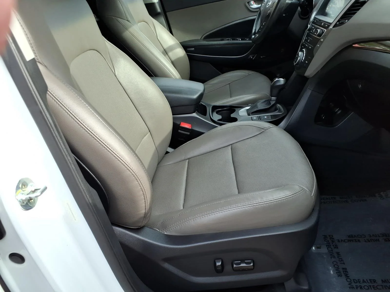 Used 2017 Frost White Pearl Hyundai 2.4L image 23