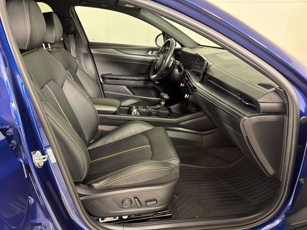 Used 2025 Blue Kia GT image 16