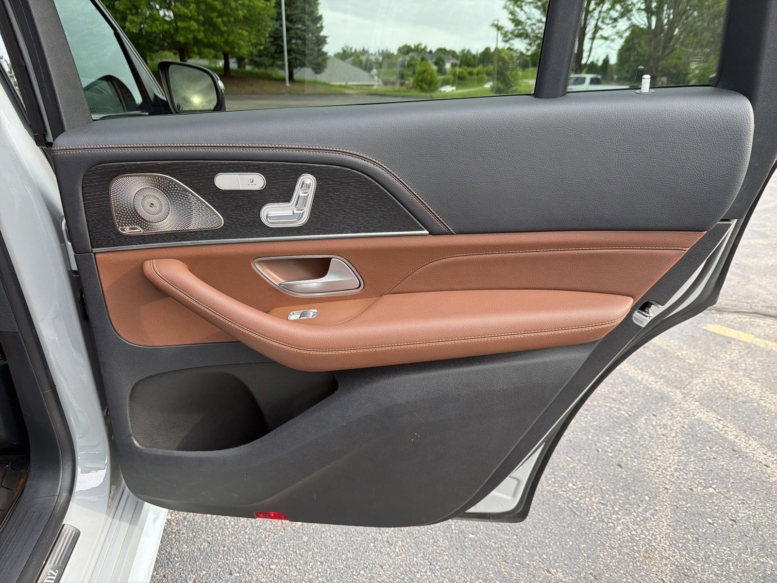 Used 2024 MANUFAKTUR Alpine Gray Mercedes-Benz GLS 450 image 21