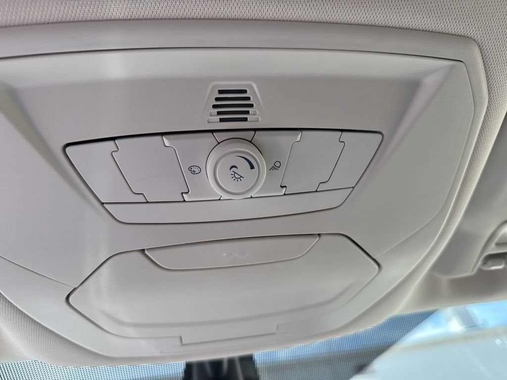Used 2013 White Platinum Ford SEL image 36