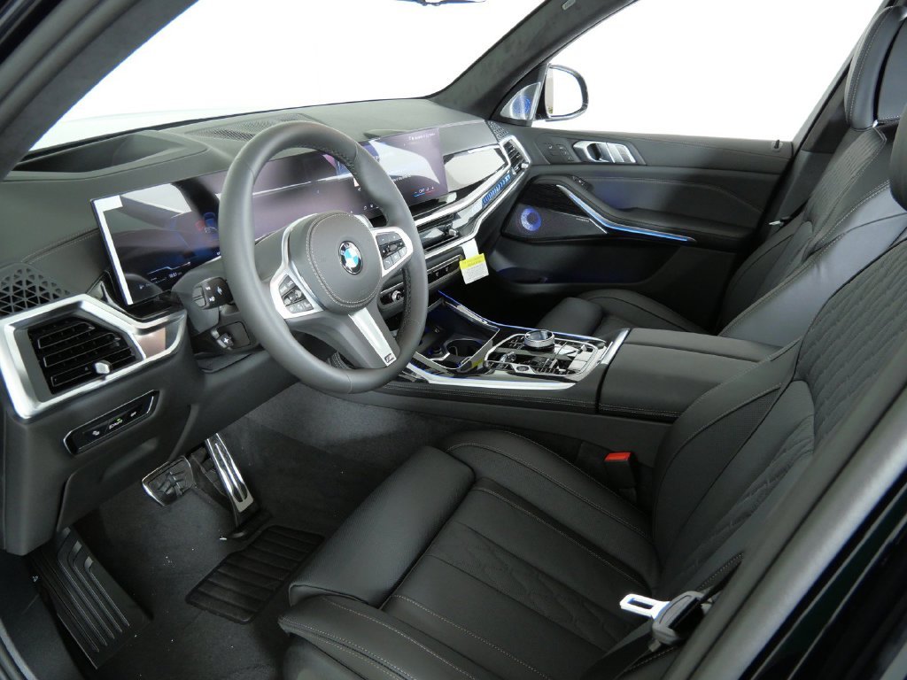 Used 2027 Black BMW xDrive40i image 38