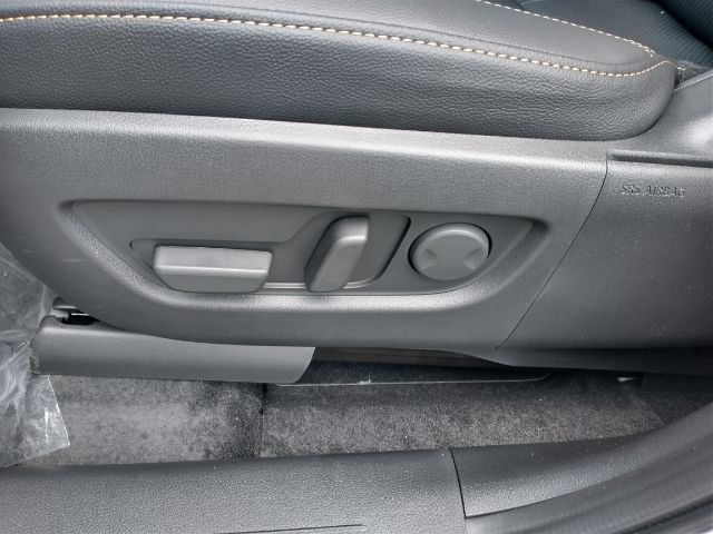 2025 Mazda CX-70 Premium Package - Photo 17