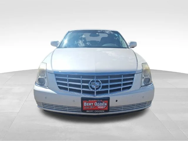 Used 2009 White Cadillac Base image 2
