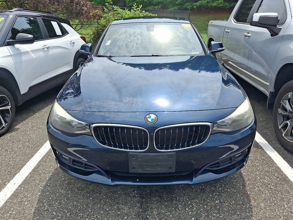 Used 2016 Blue BMW xDrive image 2