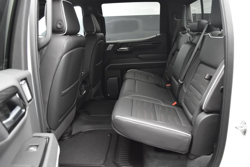 New 2026 Summit White GMC AT4X image 25