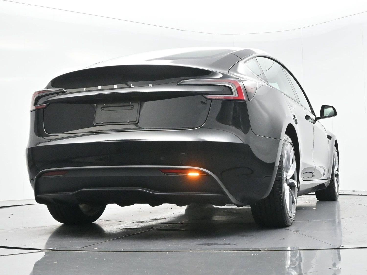 Used 2024 Black Tesla RWD *Ltd Avail* image 40