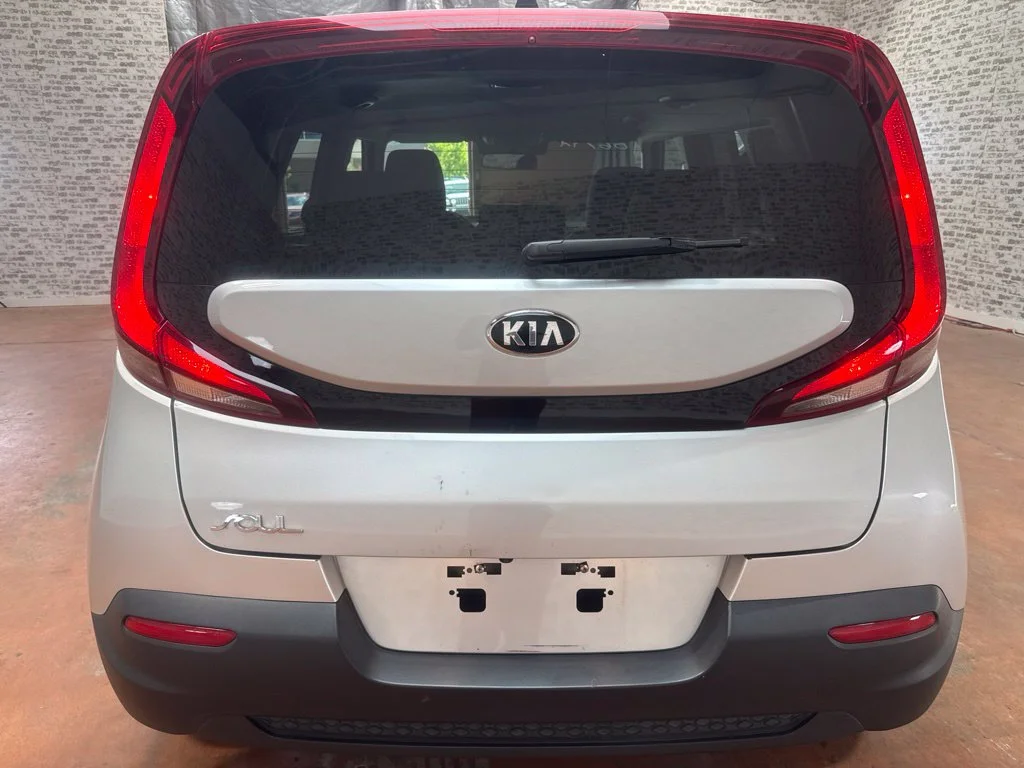 Used 2020 Sparkling Silver Kia LX image 6