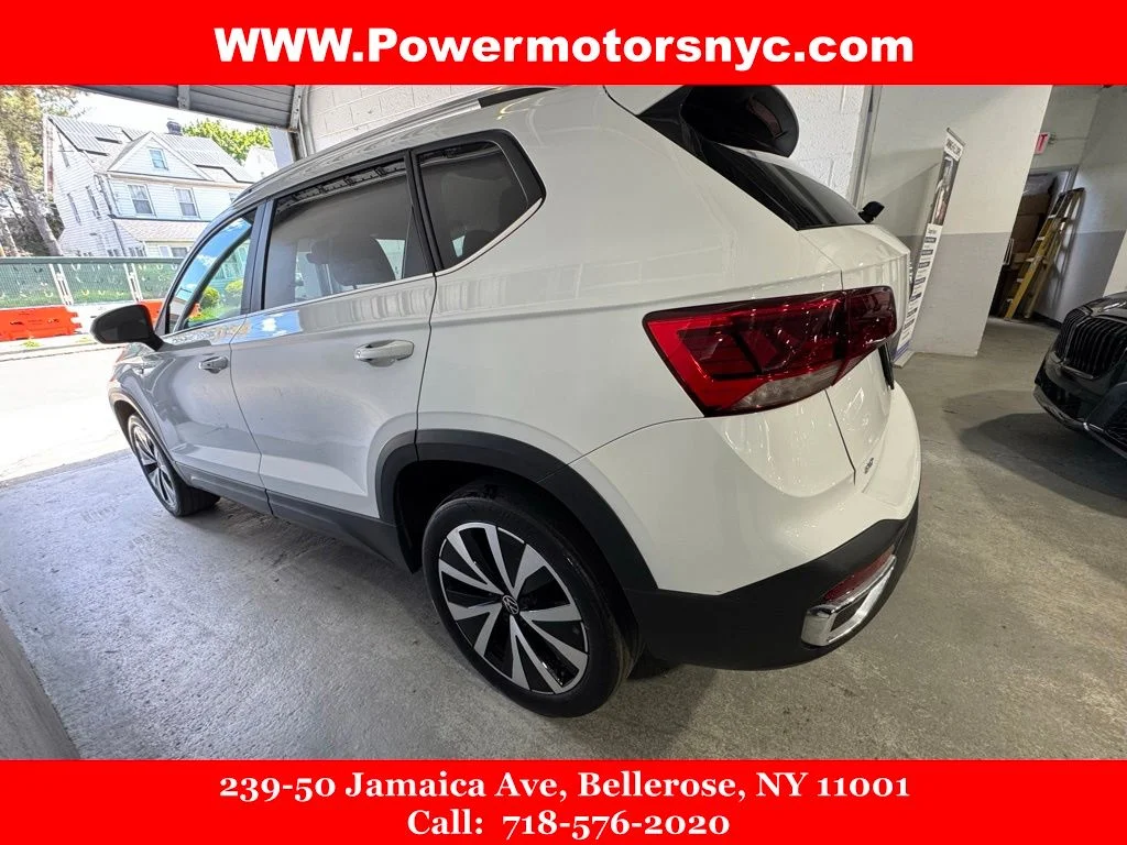 Used 2023 White Volkswagen 1.5T SE image 29