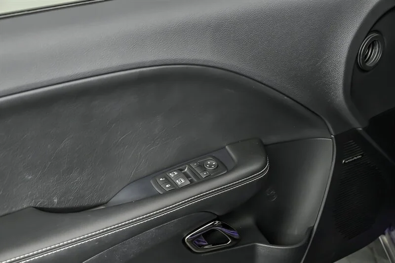 Used 2016 Plum Crazy Pearl Coat Dodge SRT Hellcat image 13