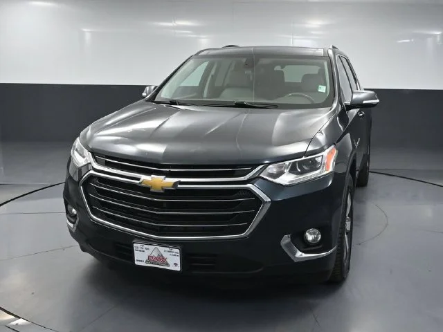 Used 2018 Gray Chevrolet 3LT image 8