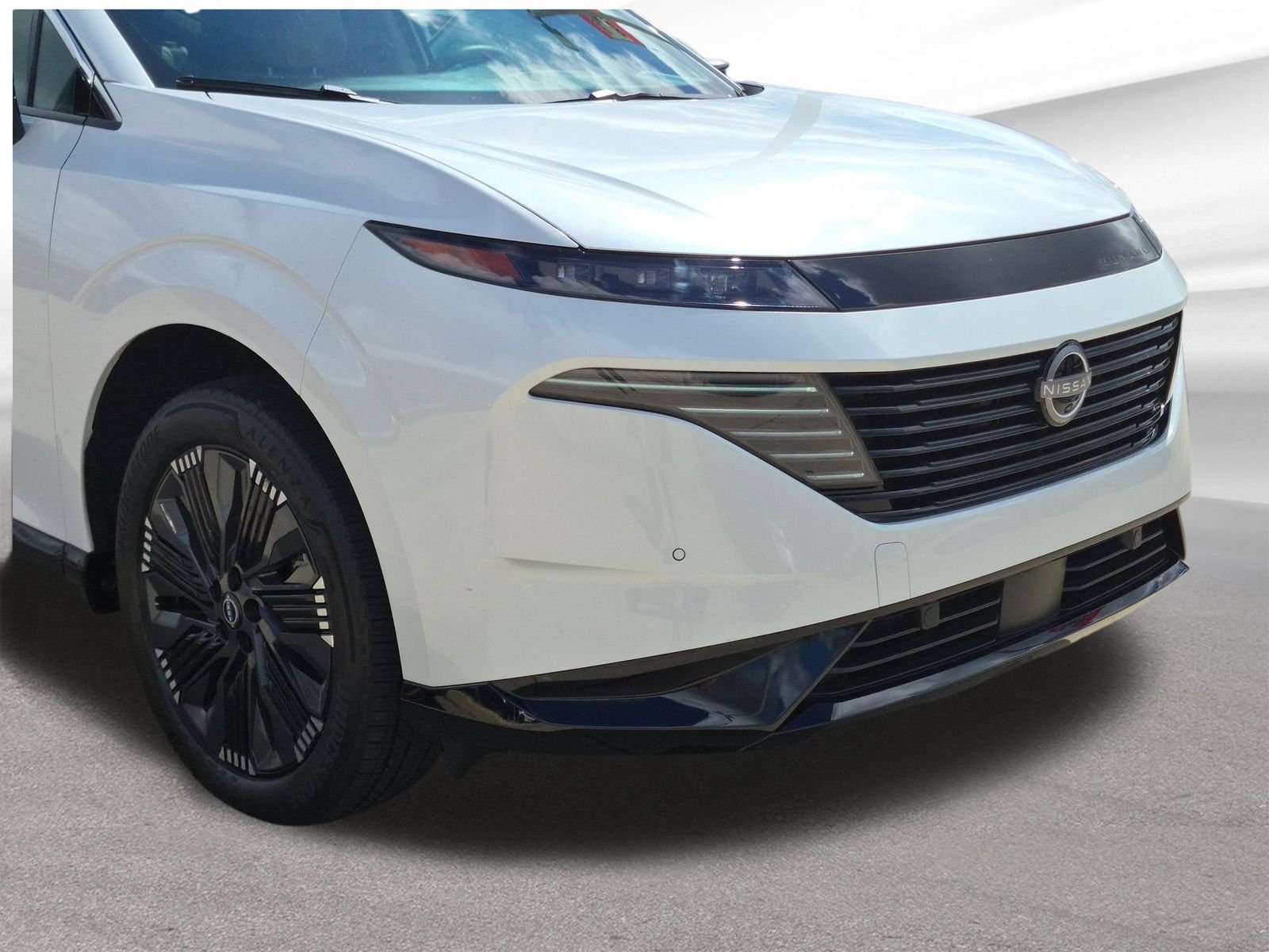 Certified Used 2026 White Pearl Nissan Platinum image 36