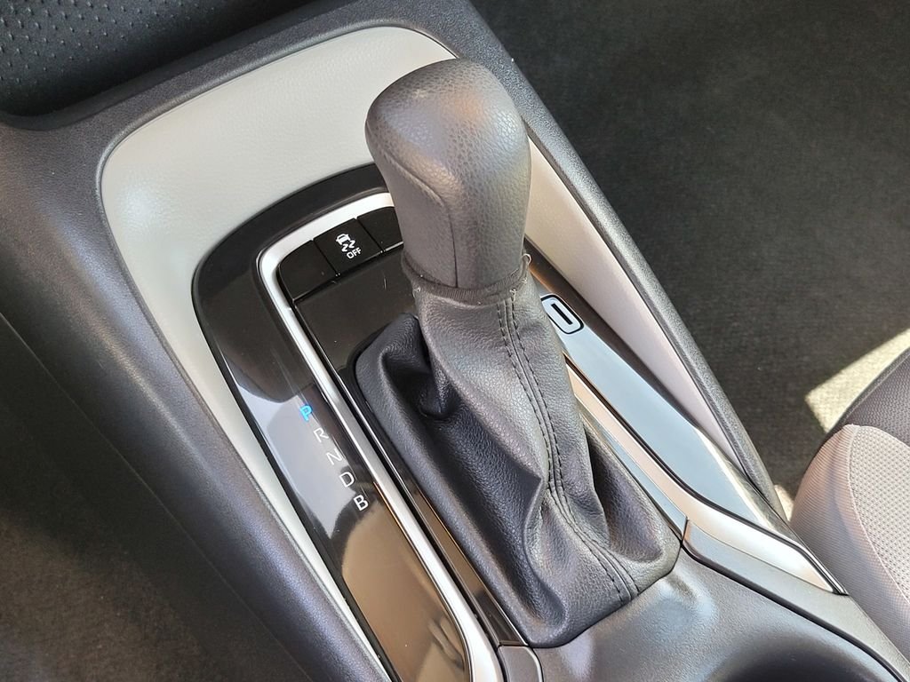 Used 2025 Silver Toyota LE image 21