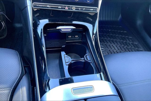 2025 Mercedes-Benz C-Class Sedan C 300 - Photo 18