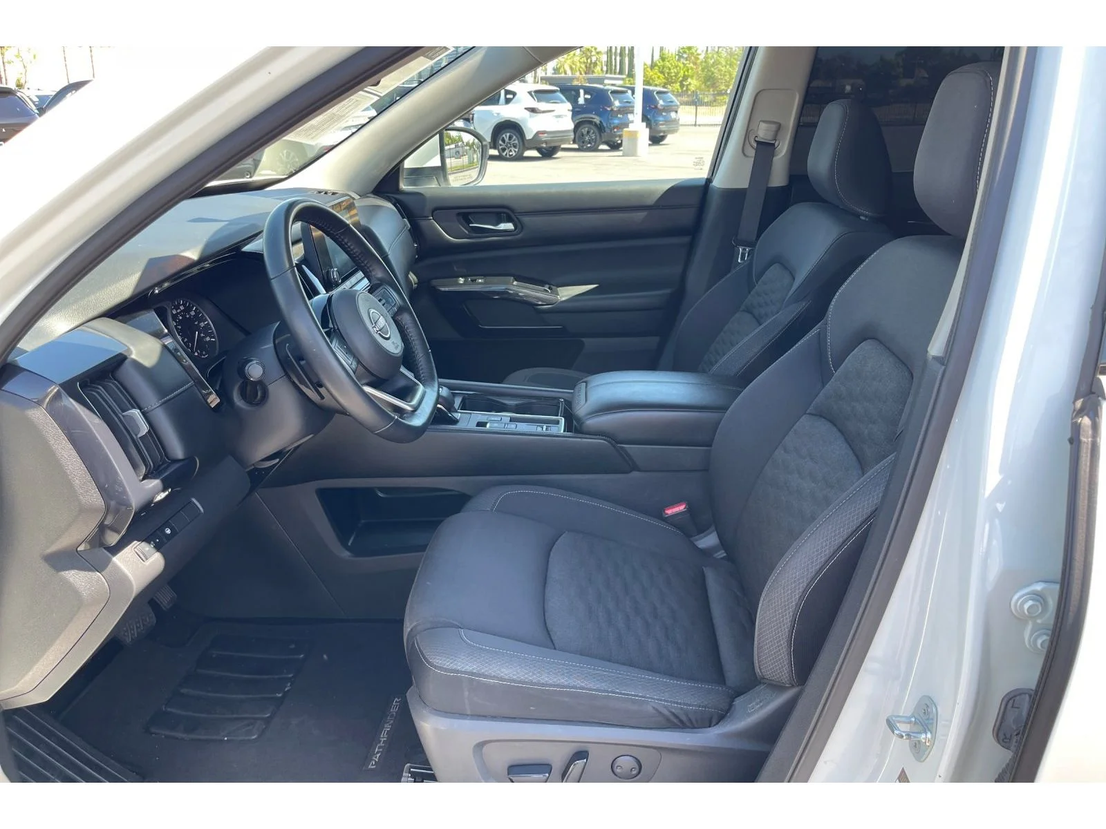 Used 2022 Pearl White Tricoat Nissan SV image 11